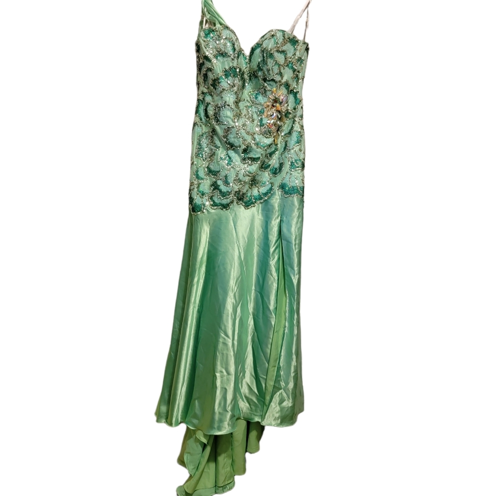 Tony Bowls Paris Green One Shoulder Dress